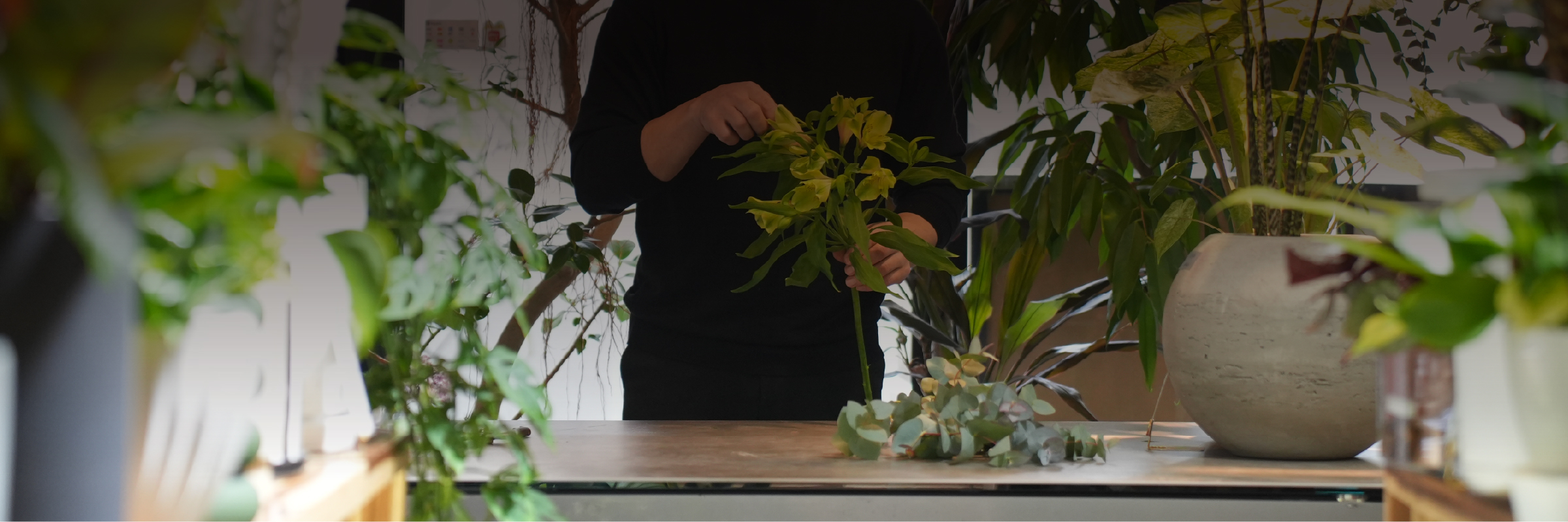 FLOWER VENDOR